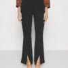 PantaloniBlack Donna Pantaloni ANI21A010-Q11 1 PantaloniBlack Donna Pantaloni ANI21A010-Q11 -Abbigliamento Femminile 00450419116745889f17cea541c2bc87
