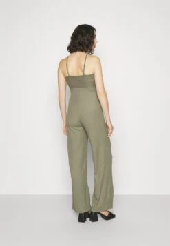 Tuta Jumpsuit - Olive -Abbigliamento Femminile 00708450028f41c7a7bcc071f20680ca