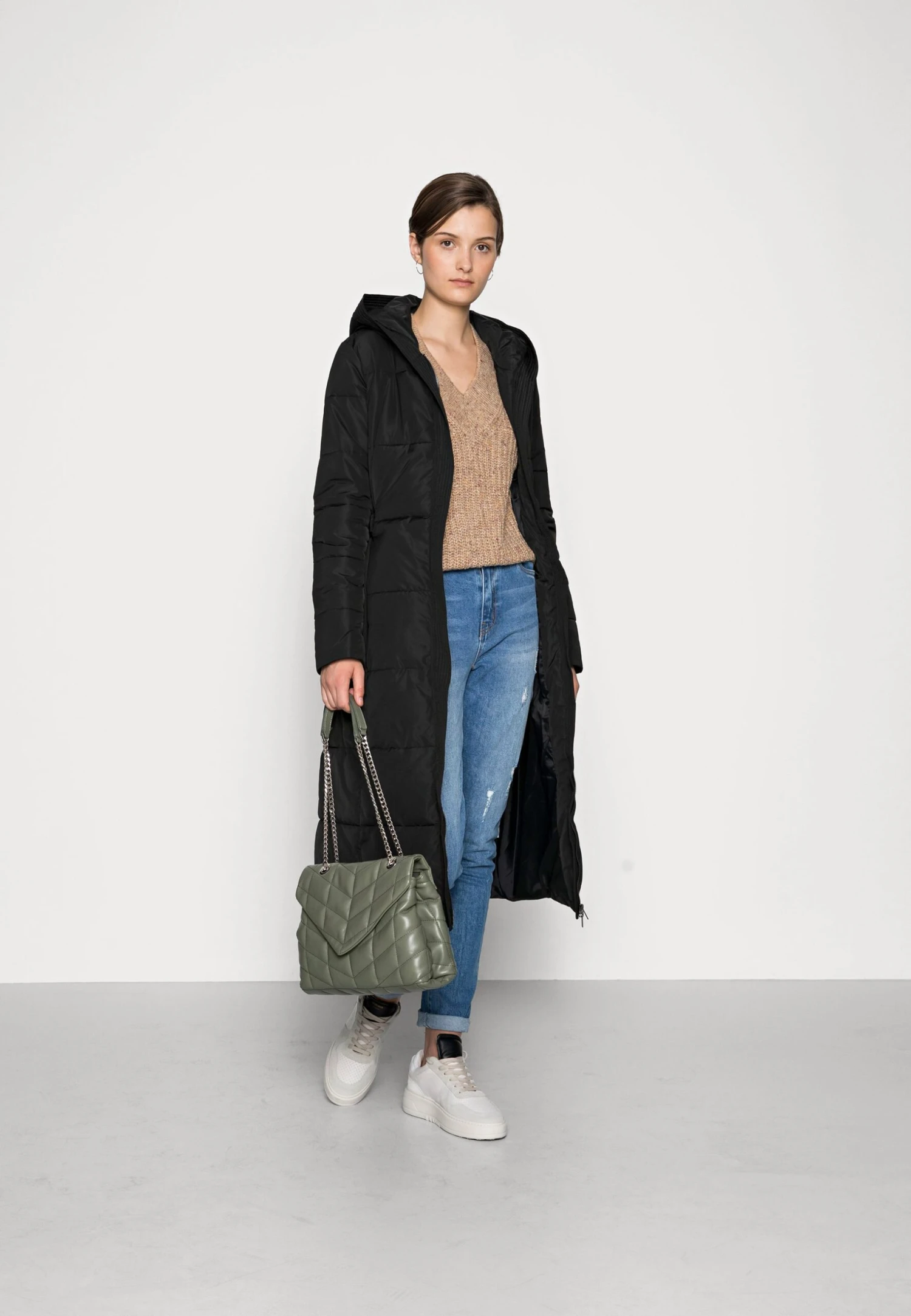 Cappotto InvernaleBlack Donna Cappotti ANH21U000-Q11 4 Cappotto InvernaleBlack Donna Cappotti ANH21U000-Q11 - immagine 2