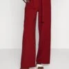 Pantaloni303Dark Red Donna Pantaloni ANH21A00S-G11 -Abbigliamento Femminile 0e9afc3d4e6c4ea6b54b198580df6f12