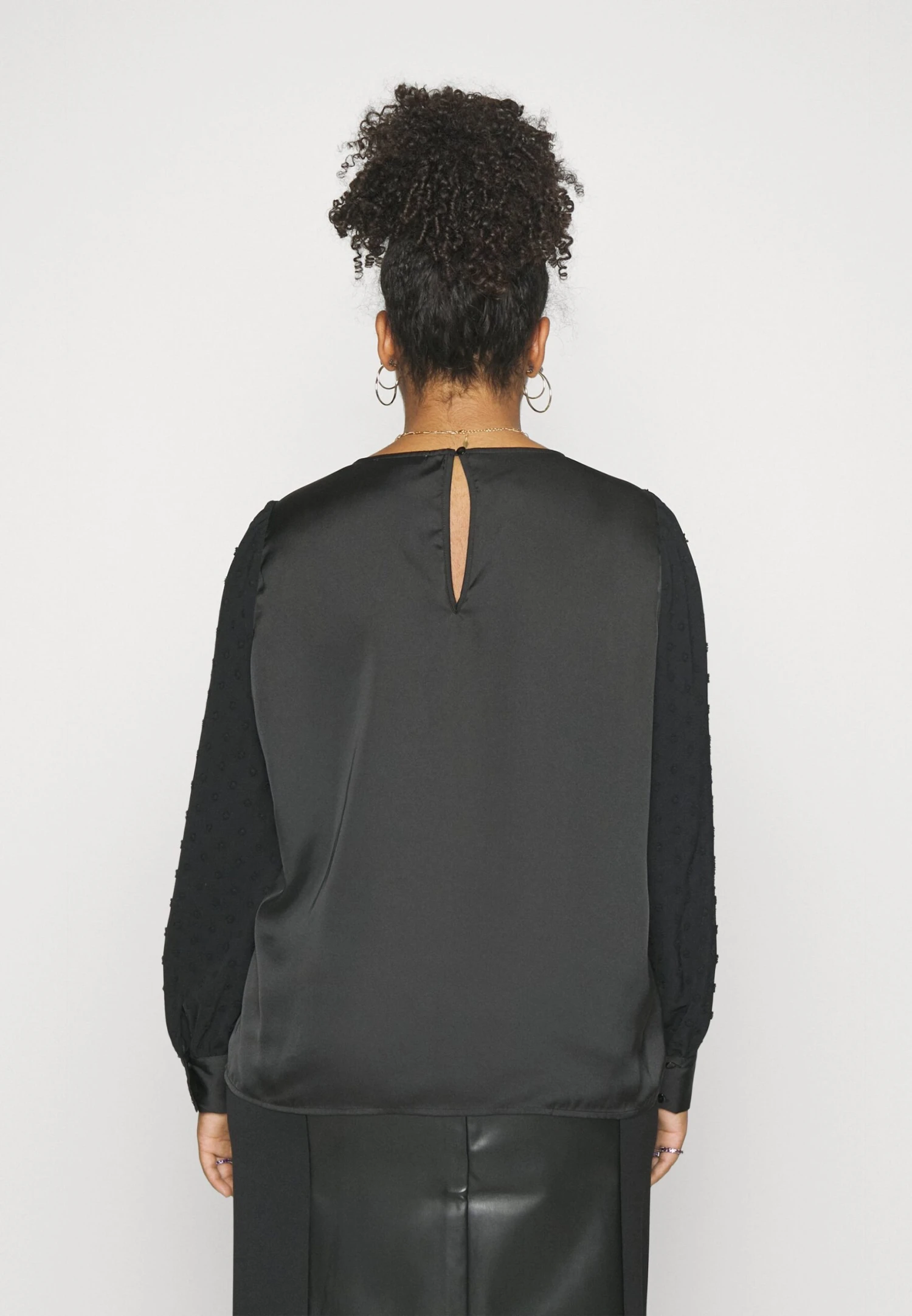 CamicettaBlack Donna Camicie E Bluse AX821E018-Q11 5 CamicettaBlack Donna Camicie E Bluse AX821E018-Q11 - immagine 3