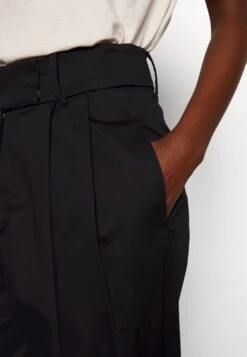 PantaloniBlack Donna Pantaloni ANH21A00X-Q11 11 PantaloniBlack Donna Pantaloni ANH21A00X-Q11 -Abbigliamento Femminile 335491481f9d47c1a439c567b3504a24