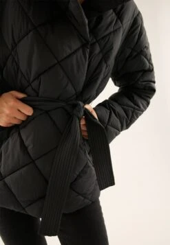 Anna Field Giacca InvernaleBlack Donna Giacche E Blazer AN621U025-Q11 11 Anna Field Giacca InvernaleBlack Donna Giacche E Blazer AN621U025-Q11 -Abbigliamento Femminile 3878884987d14deba75512a56ce8ff01