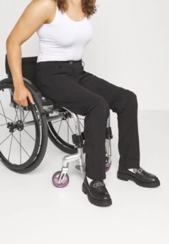 Anna Field PantaloniBlack Donna Pantaloni AN621A06T-Q11 -Abbigliamento Femminile 43b05b1a88f047a2b4ca8347982535f9