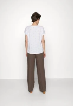 Anna Field T-Shirt Con StampaWhite Donna T-shirt E Top AN621D19C-A11 12 Anna Field T-Shirt Con StampaWhite Donna T-shirt E Top AN621D19C-A11 -Abbigliamento Femminile 46ffa99a7f464228b31ba776d8a75a5b