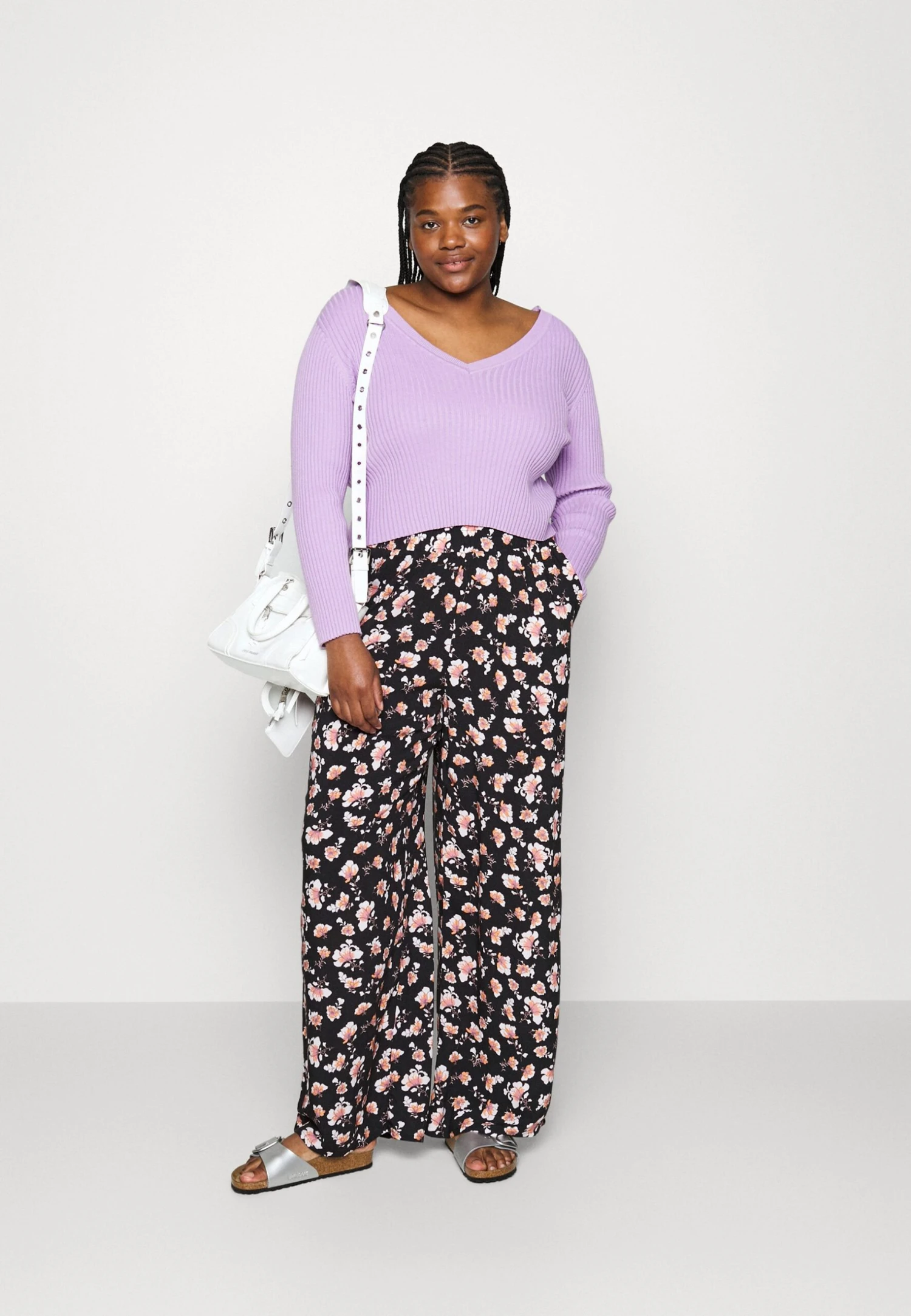 PantaloniBlack/Multi-Coloured Donna Pantaloni AX821A016-Q12 4 PantaloniBlack/Multi-Coloured Donna Pantaloni AX821A016-Q12 - immagine 2