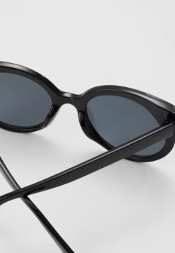 Anna Field Occhiali Da SoleBlack Donna Occhiali Da Sole AN651K01B-Q11 9 Anna Field Occhiali Da SoleBlack Donna Occhiali Da Sole AN651K01B-Q11 -Abbigliamento Femminile 5126401e374e47308d29c1e0786aa126