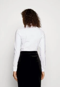 CamiciaWhite Donna Camicie E Bluse ANH21E00C-A11 9 CamiciaWhite Donna Camicie E Bluse ANH21E00C-A11 -Abbigliamento Femminile 54f29146051d4e5ba6d4e7bd94cdc8b4