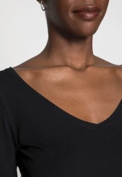 Anna Field BasicMaglietta A Manica LungaBlack Donna T-shirt E Top AN621D0Q9-Q11 -Abbigliamento Femminile 6408e1727b9848a0bd469688ac8fb05a