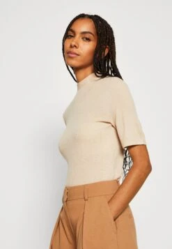 Anna Field T-Shirt Con StampaBeige Donna T-shirt E Top AN621D18X-B11 15 Anna Field T-Shirt Con StampaBeige Donna T-shirt E Top AN621D18X-B11 -Abbigliamento Femminile 6af60908134c47d5b508f7459cc52ee6