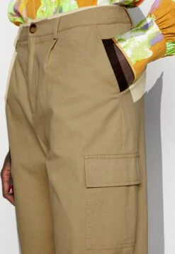 Pantaloni CargoBeige Donna Pantaloni ANH21A00V-B11 -Abbigliamento Femminile 6fedc121c57d40fd89aef42508b7eda0
