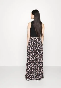 Summer Wide Legs PantaloniBlack Donna Pantaloni ANI21A012-Q11 9 Summer Wide Legs PantaloniBlack Donna Pantaloni ANI21A012-Q11 -Abbigliamento Femminile 733231ff211b453ea5133aeec2437d0d