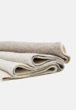 Anna Field SciarpaBeige Donna Sciarpe AN651G0AN-B11 8 Anna Field SciarpaBeige Donna Sciarpe AN651G0AN-B11 -Abbigliamento Femminile 92294850808a4723b9f75141513a711c