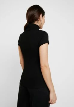 T-Shirt Con StampaBlack Donna T-shirt E Top ANI21D01E-Q11 -Abbigliamento Femminile 9b22ca1e7ae844e4990f1017ec18bb6b