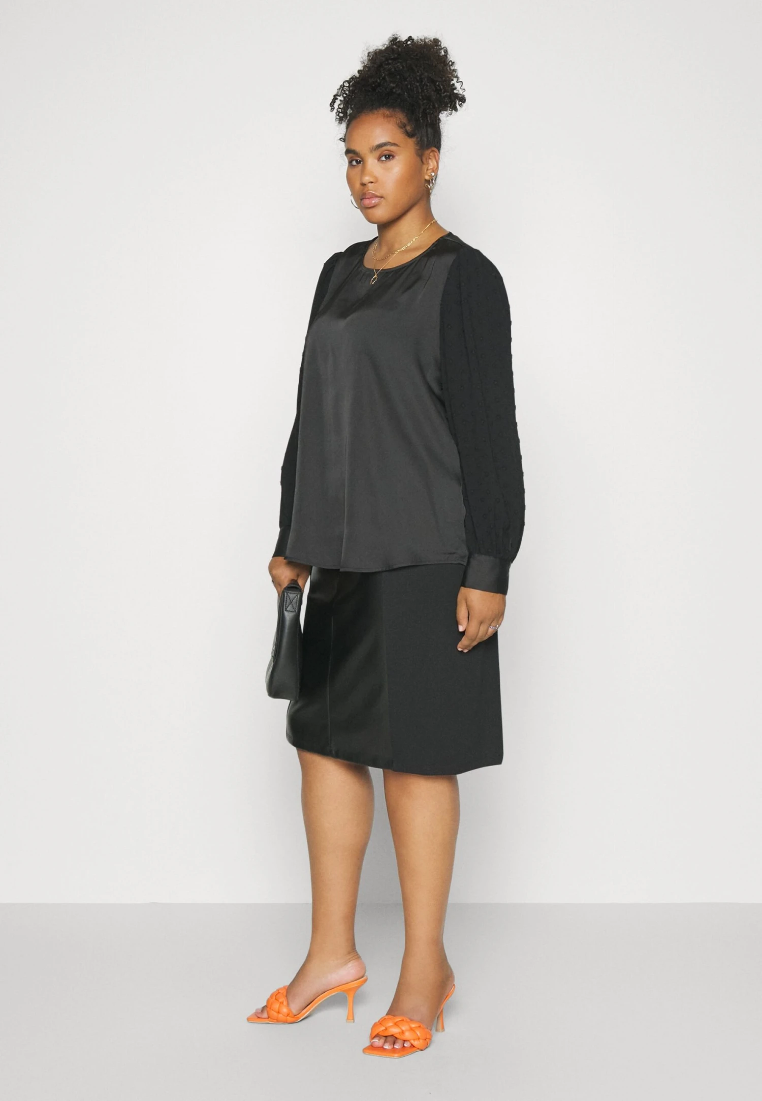 CamicettaBlack Donna Camicie E Bluse AX821E018-Q11 6 CamicettaBlack Donna Camicie E Bluse AX821E018-Q11 - immagine 4