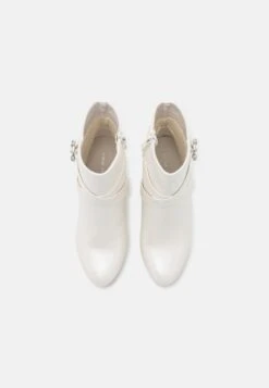 Anna Field Stivaletti Con Tacco - White 11 Anna Field Stivaletti Con Tacco - White -Abbigliamento Femminile a16b1d7c90244f97a1bcd070f6951b36