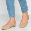 Leather BallerineBeige Donna Ballerine ANJ11A00E-B11 -Abbigliamento Femminile a38ce814a20f4ccdb86d7c421b8d8c5a