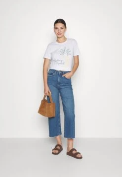 Anna Field Hattie Pineapple PuffT-Shirt Con StampaWhite Donna T-shirt E Top AN621D18M-A11 -Abbigliamento Femminile a485a4bb92ff4f1ca7b0a6b5a33f1741