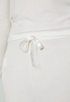 Anna Field PigiamaOff-White Donna Intimo Notte E Loungewear AN681P09Z-A11 -Abbigliamento Femminile b445202f16634ac087211b5d088eb6bd