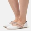 Anna Field Ballerine Con Cinturino - White 2 Anna Field Ballerine Con Cinturino - White -Abbigliamento Femminile b691b07b6c094cf39526e562db38ffe3