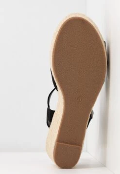 Anna Field Sandali Con PlateauBlack Donna Sandali AN611A0QP-Q11 -Abbigliamento Femminile bd78c0b61d6348579d44b191638a629d