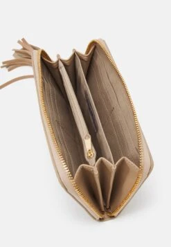 Anna Field PortafoglioSand Donna Portafogli E Portachiavi AN651F04K-B11 8 Anna Field PortafoglioSand Donna Portafogli E Portachiavi AN651F04K-B11 -Abbigliamento Femminile bdf3bda881474f3abd2f72032d518953