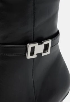 Stivali AltiBlack Donna Stivali ANJ11A02Z-Q11 13 Stivali AltiBlack Donna Stivali ANJ11A02Z-Q11 -Abbigliamento Femminile cd52005a05d941f08524fb212755717a