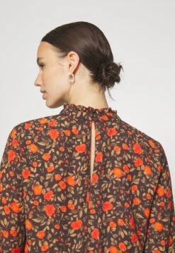 CamicettaBlack Donna Camicie E Bluse ANI21E00M-Q11 -Abbigliamento Femminile d1c57375e46e4ec7a5b386ecf0cbfb67