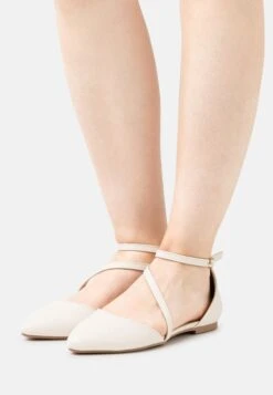 Ballerine Con CinturinoOff-White Donna Ballerine ANJ11A01J-A11