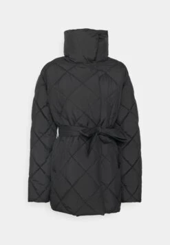 Cappotto CortoBlack Donna Cappotti ANH21U00A-Q11 12 Cappotto CortoBlack Donna Cappotti ANH21U00A-Q11 -Abbigliamento Femminile e2e5f7caf5a248668430097ff31b71c6