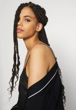 Anna Field Amanda Satin Dressing GownAccappatoioBlack Donna Intimo Notte E Loungewear AN681P05M-Q11 13 Anna Field Amanda Satin Dressing GownAccappatoioBlack Donna Intimo Notte E Loungewear AN681P05M-Q11 -Abbigliamento Femminile eed1478cfddd45b9a2232895a3abc79a