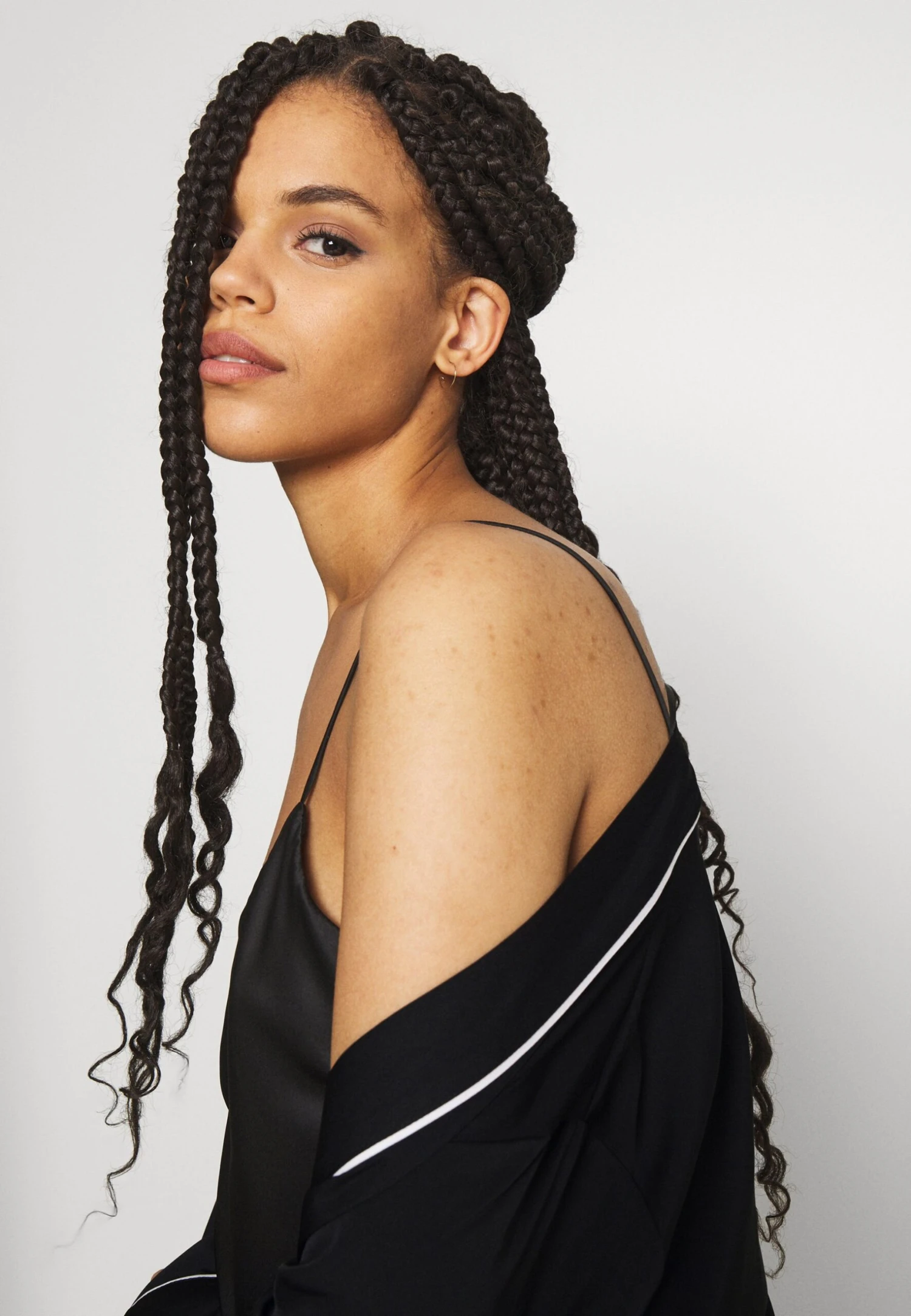 Anna Field Amanda Satin Dressing GownAccappatoioBlack Donna Intimo Notte E Loungewear AN681P05M-Q11 6 Anna Field Amanda Satin Dressing GownAccappatoioBlack Donna Intimo Notte E Loungewear AN681P05M-Q11 - immagine 4