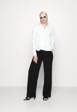 Camicetta White Donna Camicie E Bluse ANH21E008-A11 9 Camicetta White Donna Camicie E Bluse ANH21E008-A11 -Abbigliamento Femminile f0e3c0c8aeb048f99589ea1d020c0942