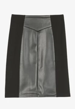 Anna Field Gonna A CampanaBlack Donna Gonne AN621B0B6-Q11 -Abbigliamento Femminile f4ba69da7f3548a78168718a39e00aae